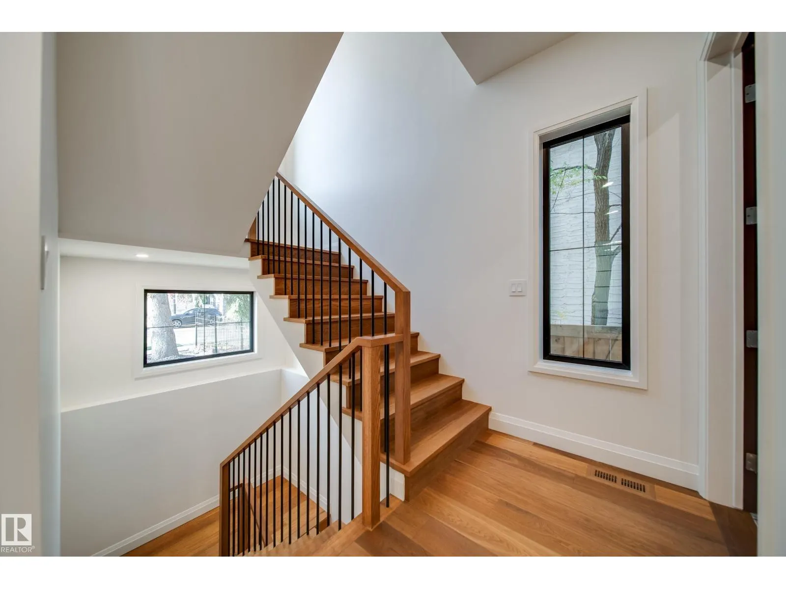 10223 130 ST NW