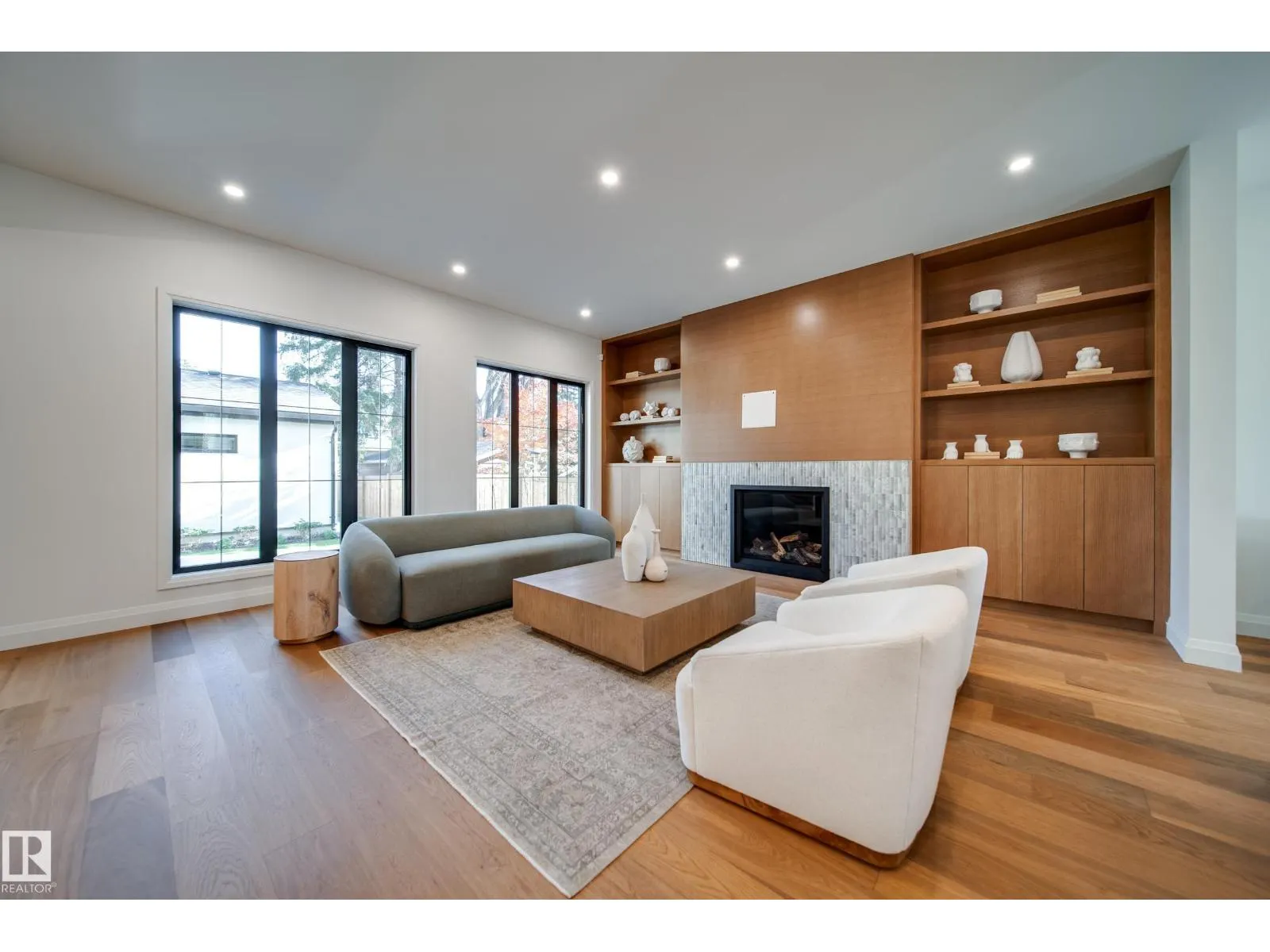 10223 130 ST NW