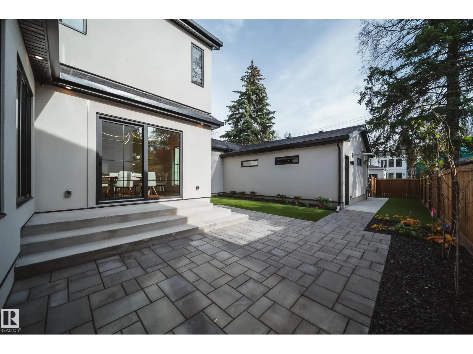 10223 130 ST NW
