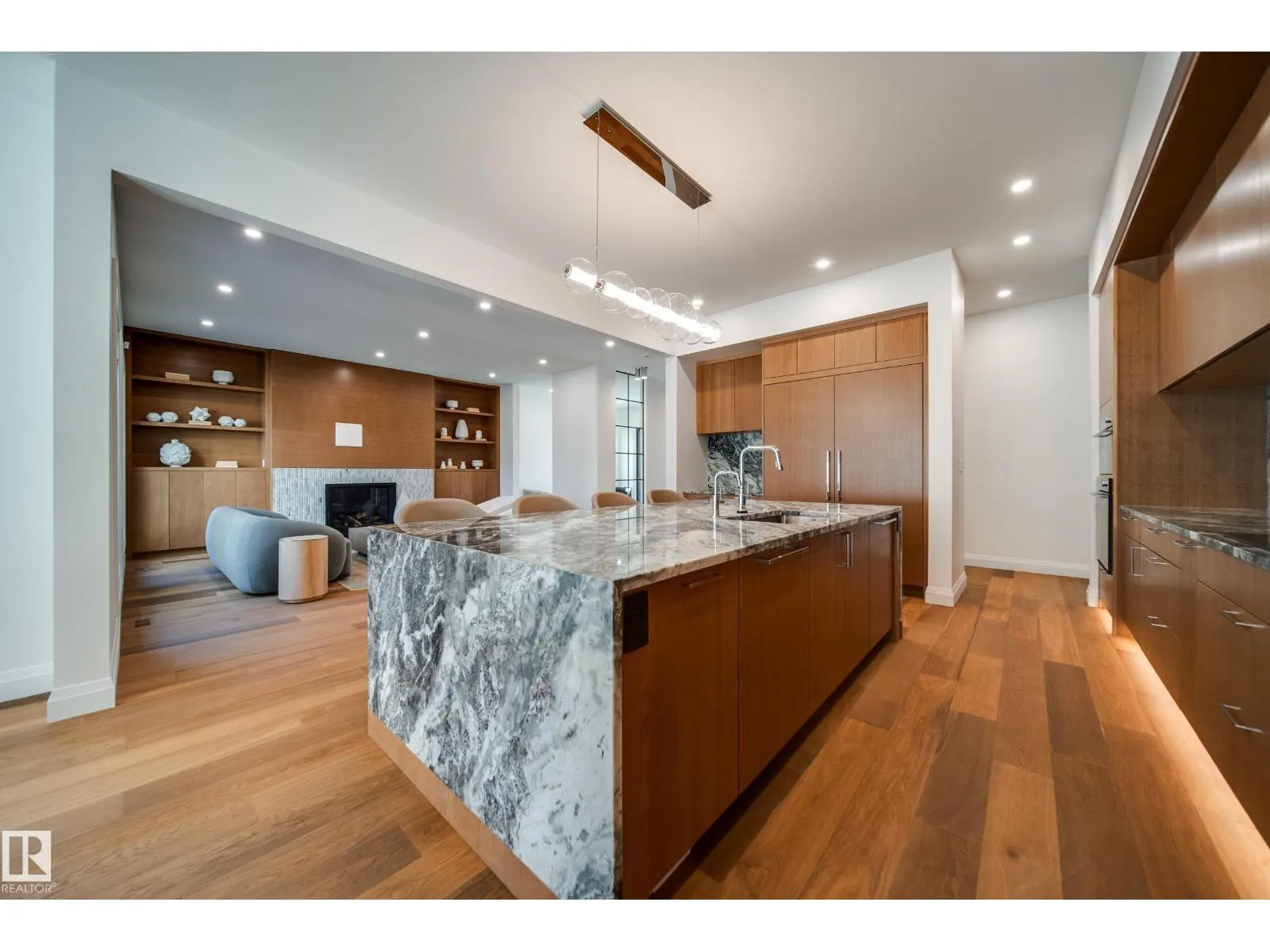 10223 130 ST NW