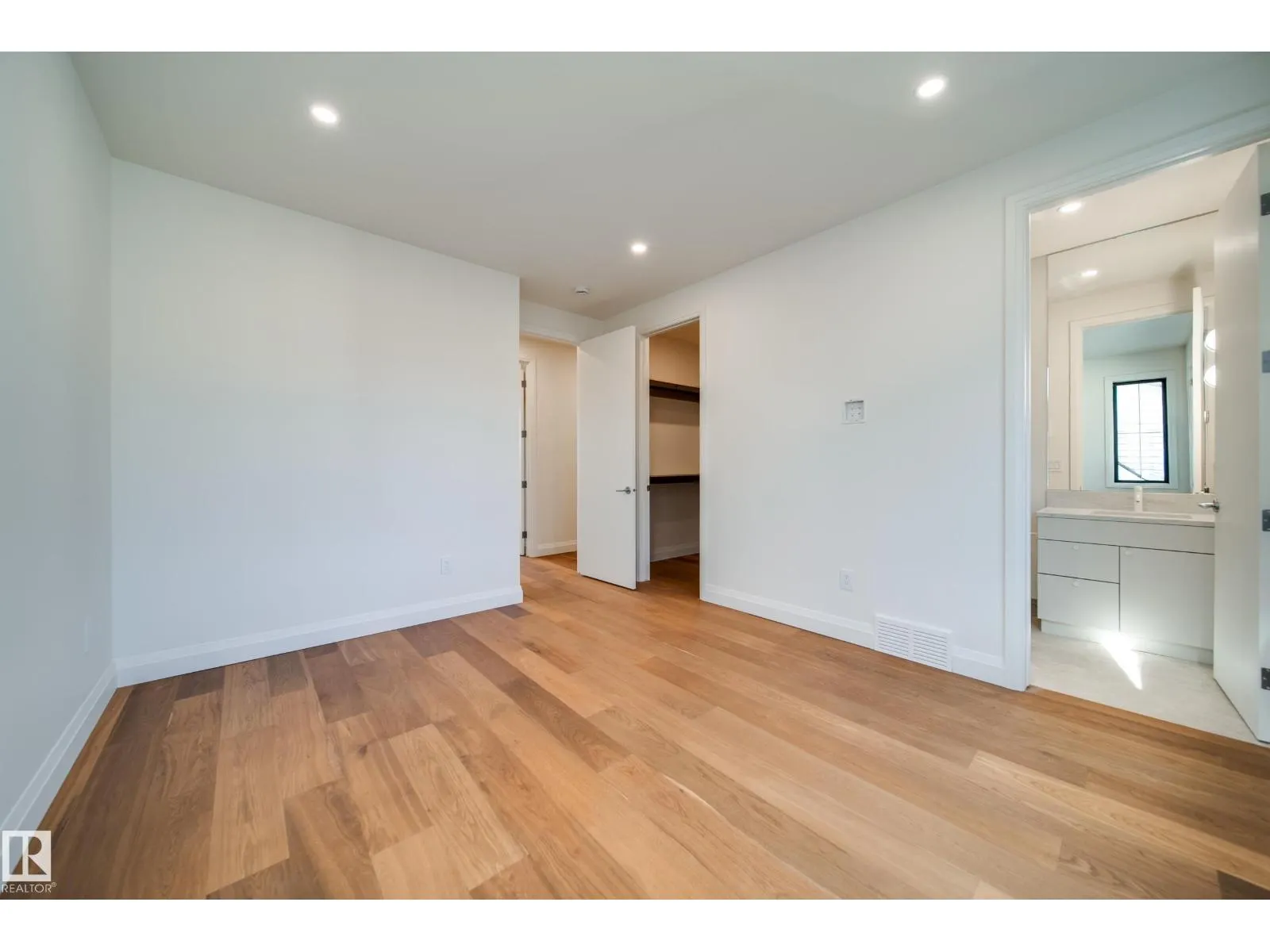 10223 130 ST NW