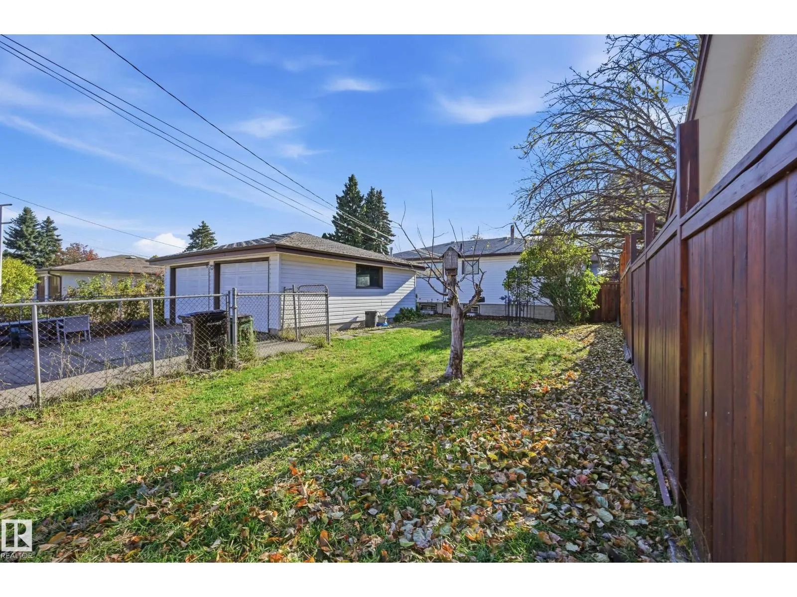6604 93 AV NW