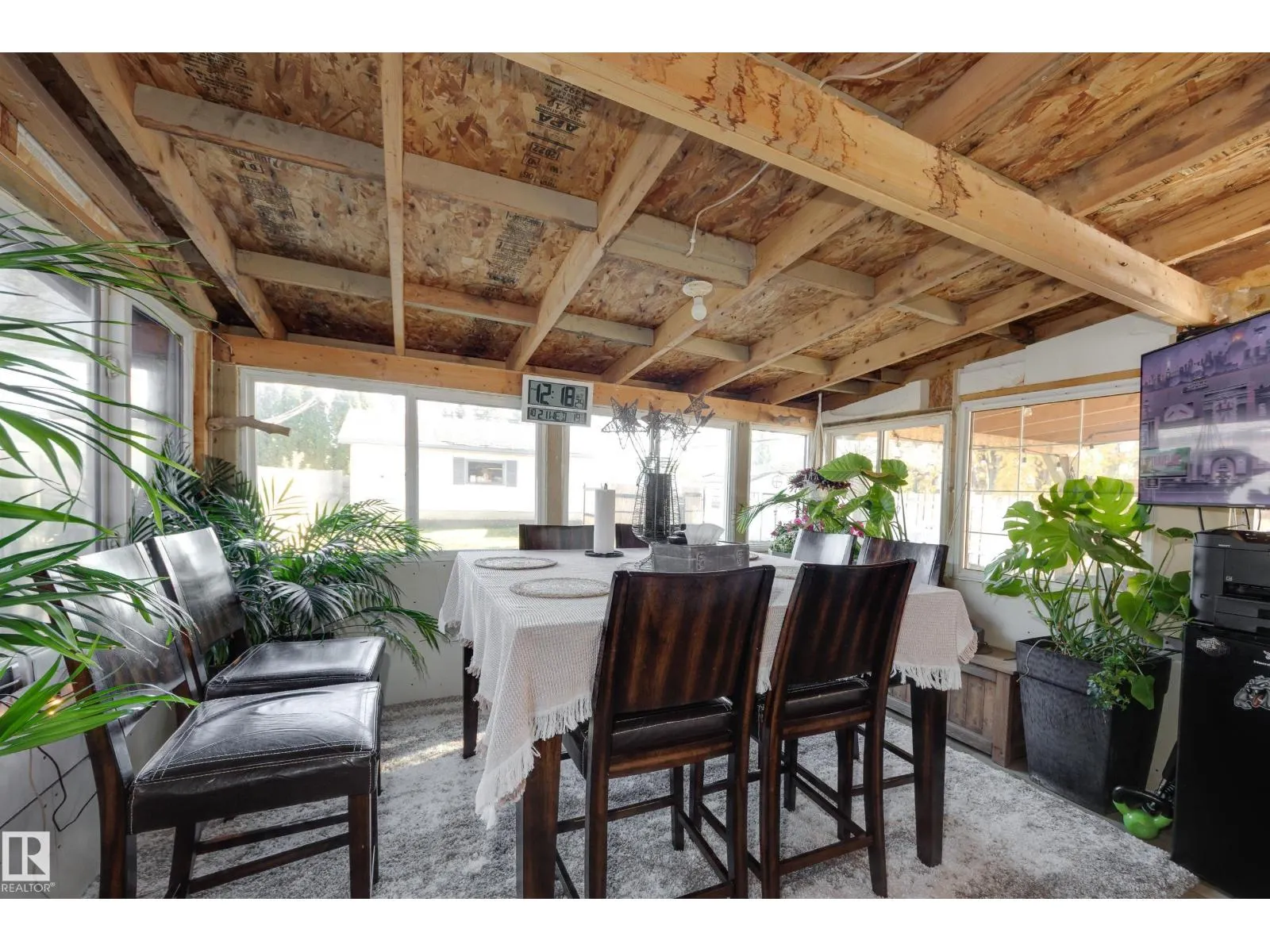 10541 153 ST NW