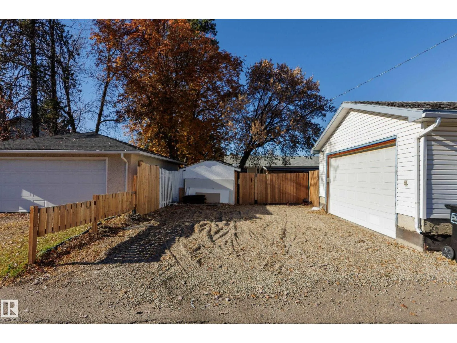 10541 153 ST NW