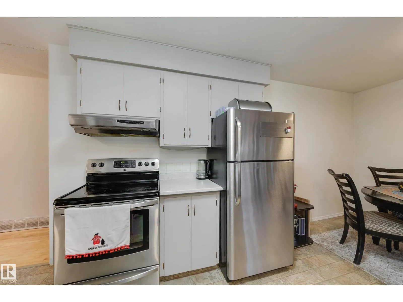 10541 153 ST NW