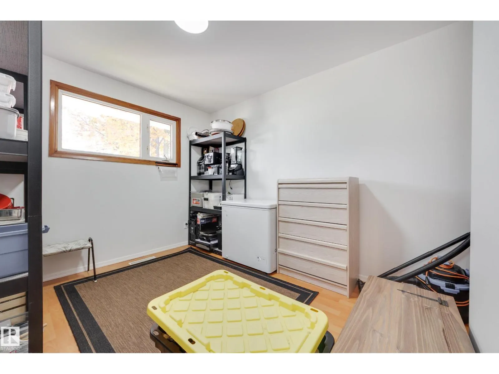 10541 153 ST NW