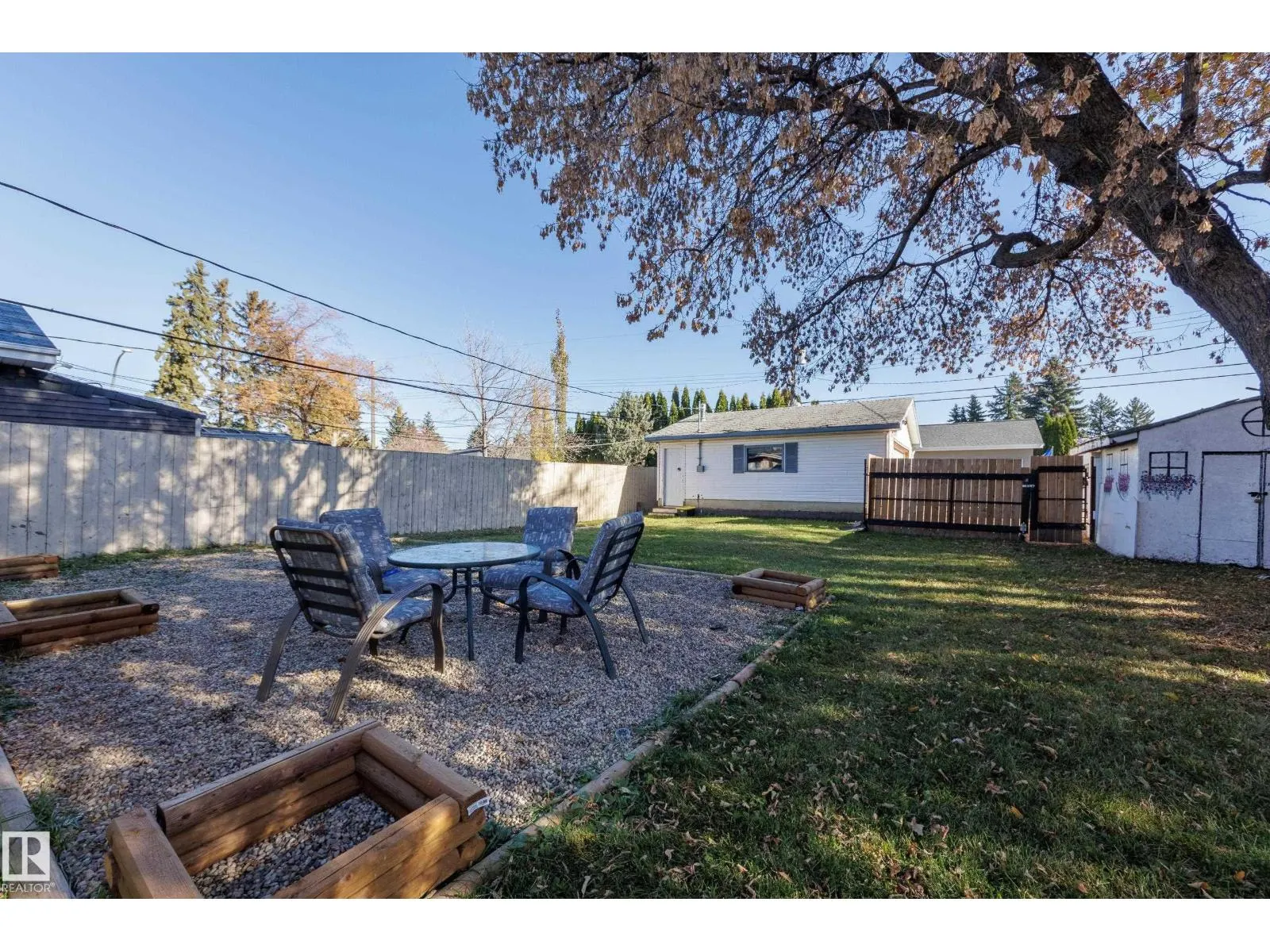 10541 153 ST NW
