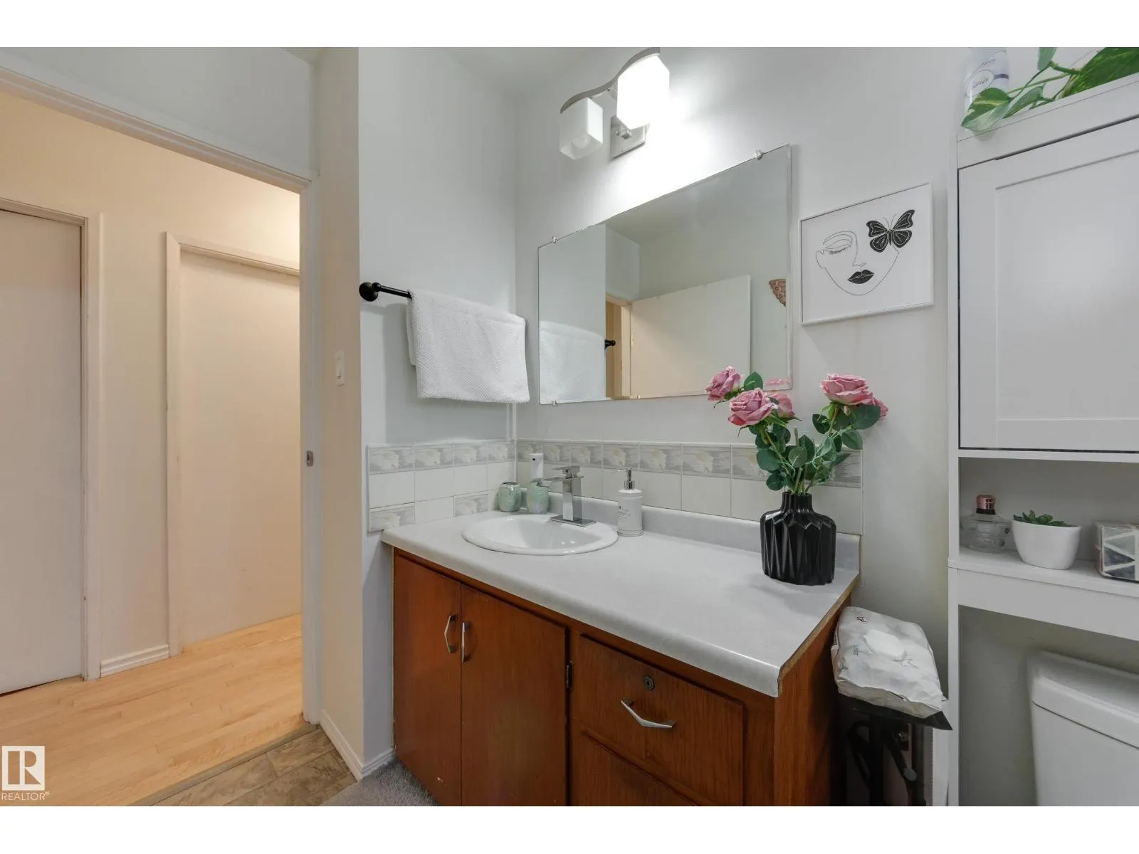 10541 153 ST NW