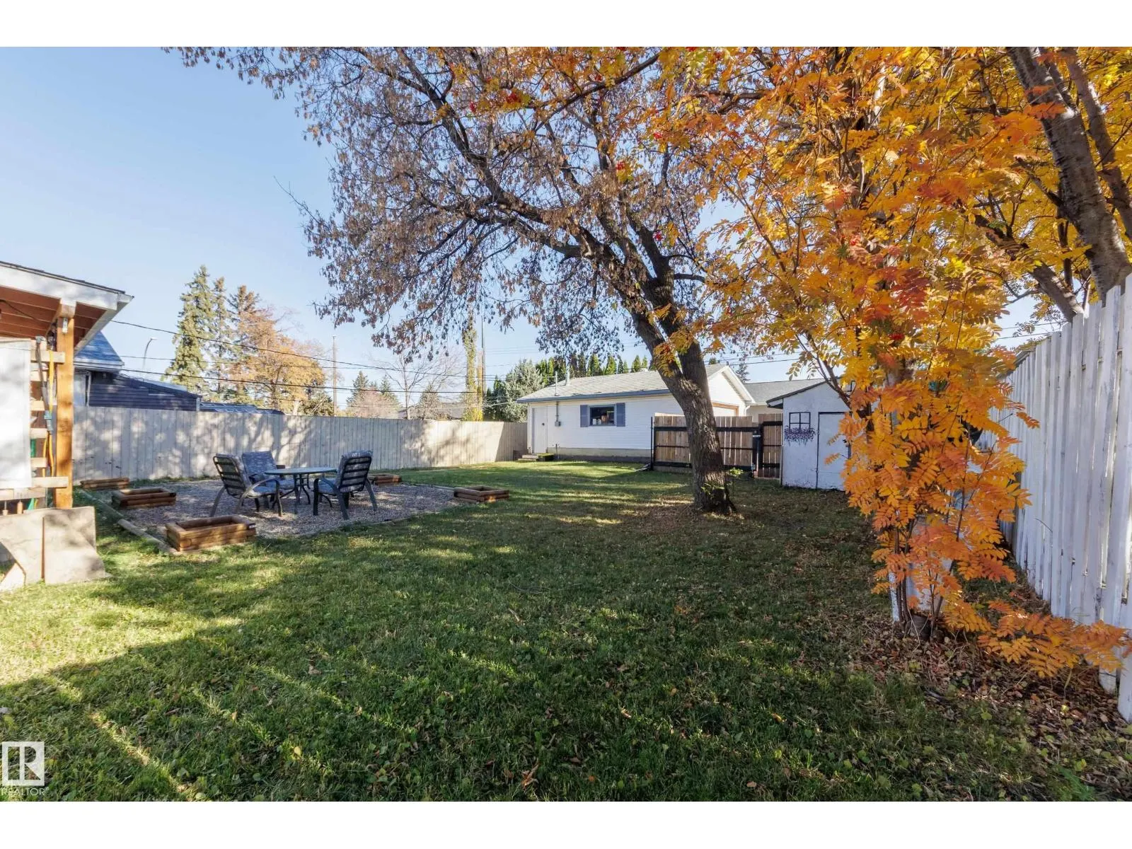 10541 153 ST NW