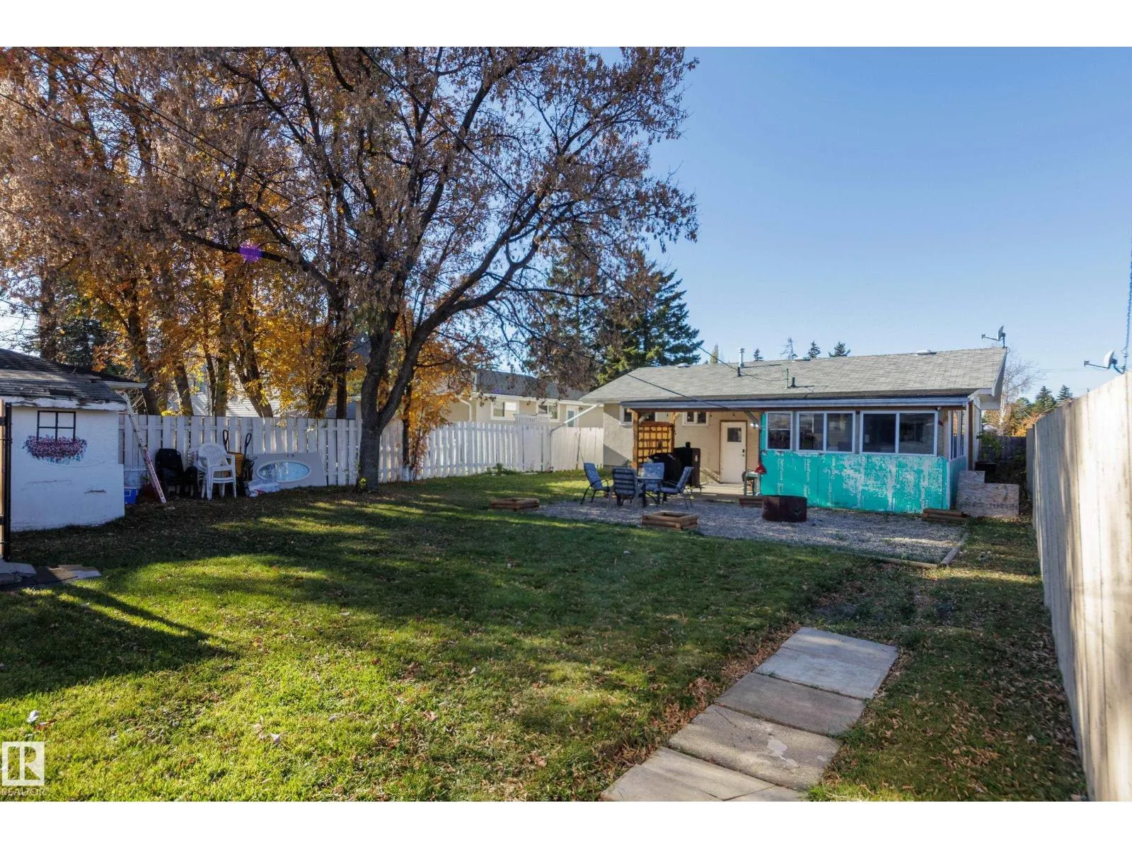 10541 153 ST NW