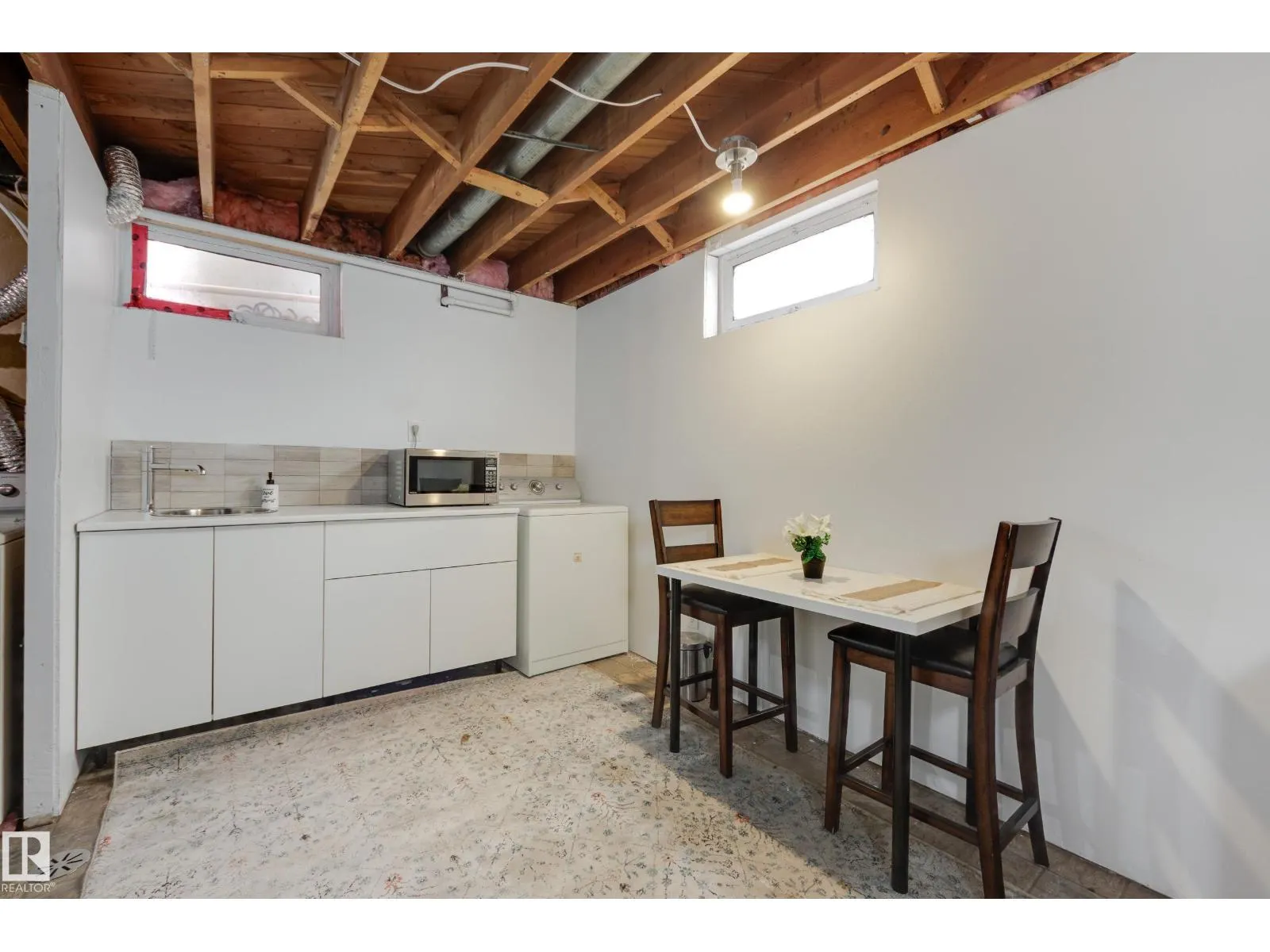 10541 153 ST NW