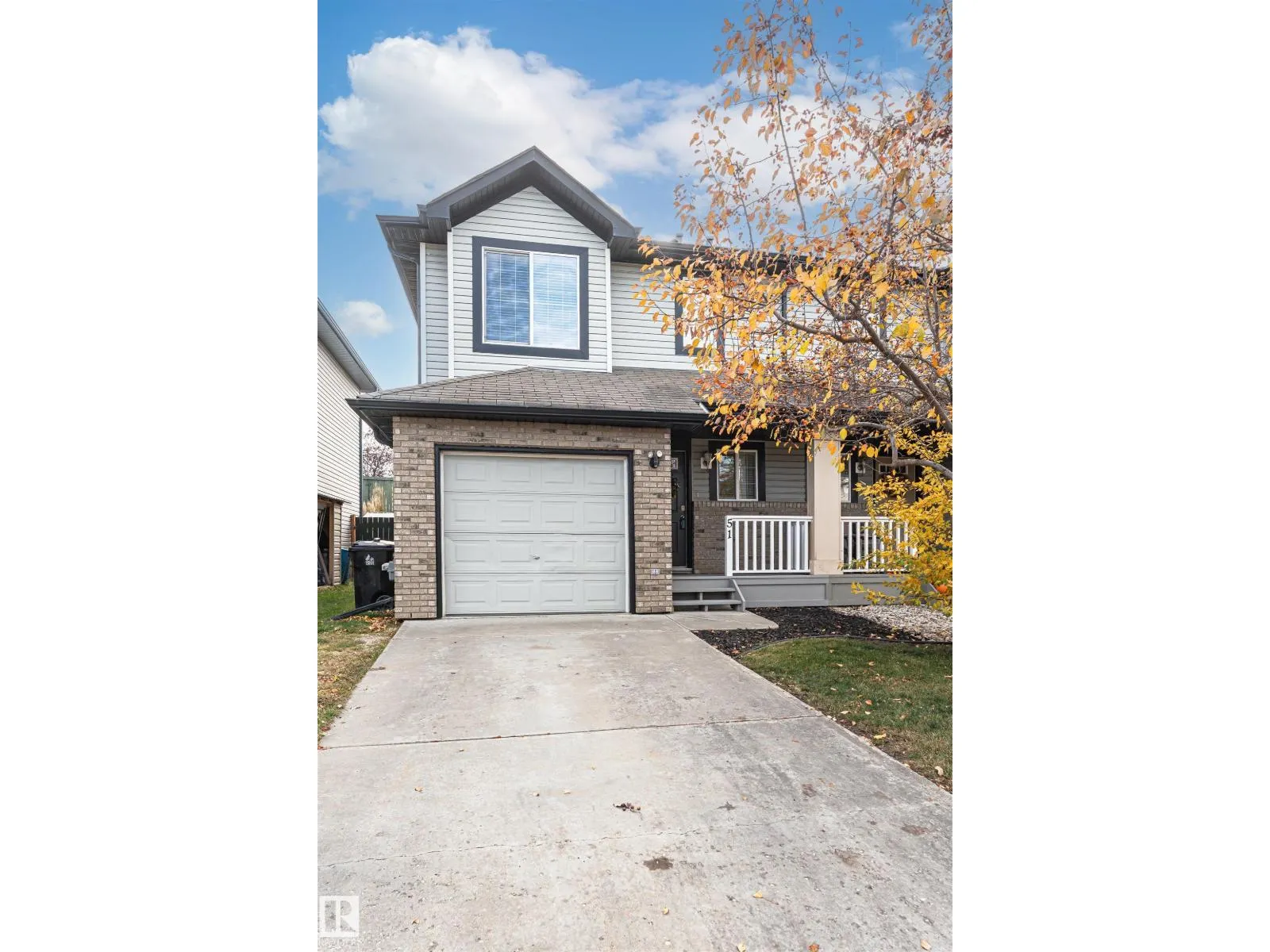 51 VAUGHN AV