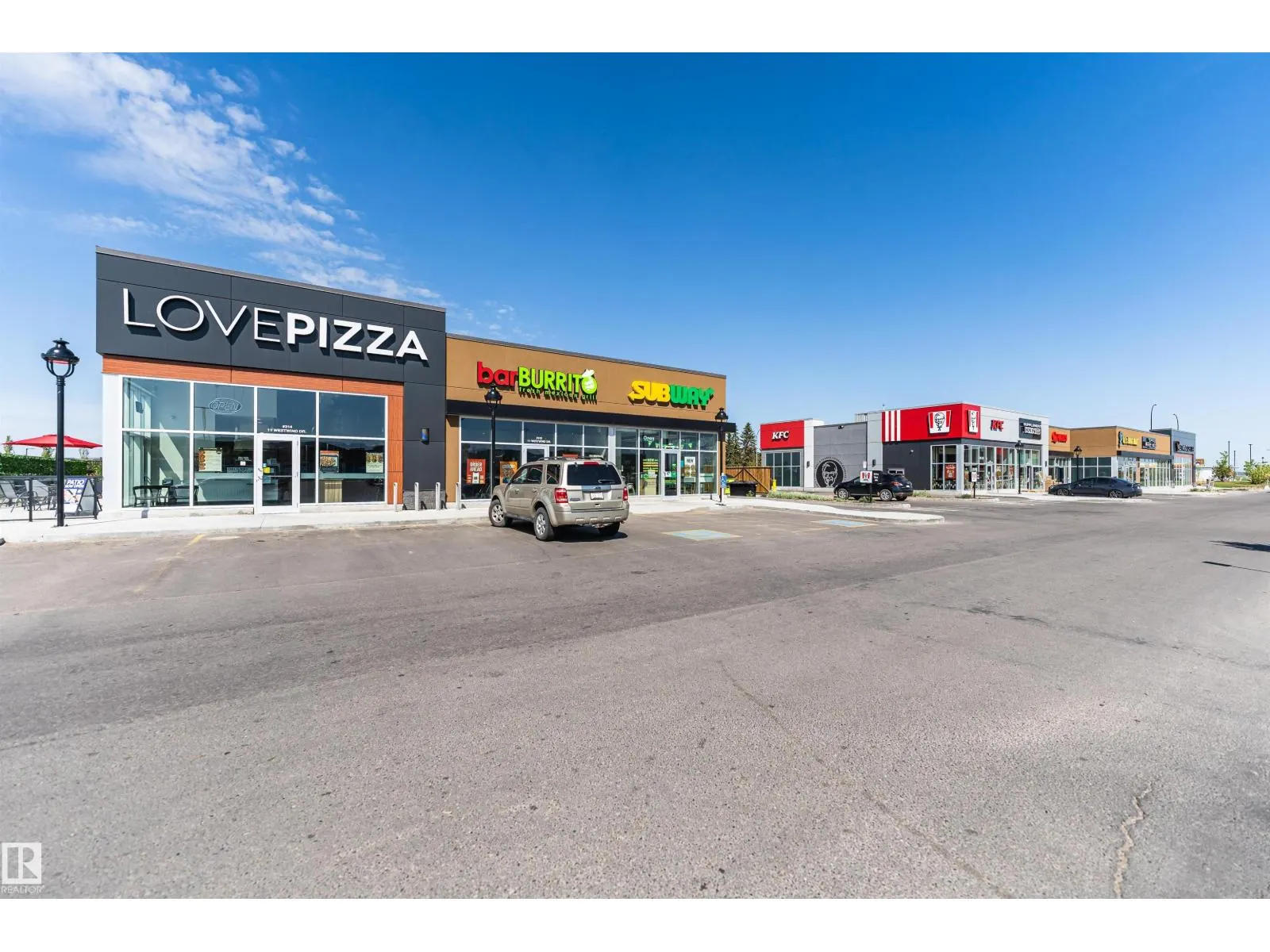 51 VAUGHN AV