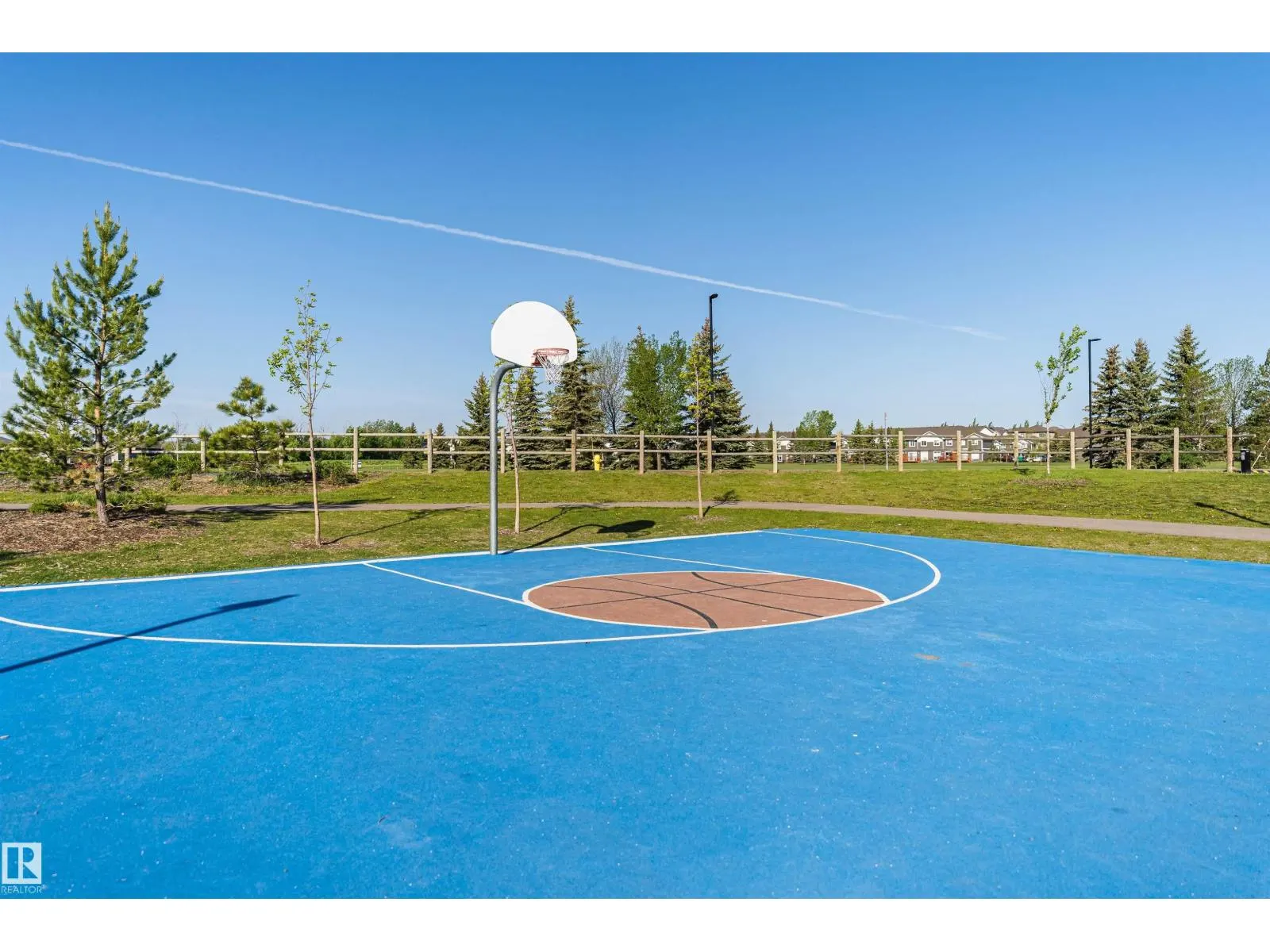 51 VAUGHN AV