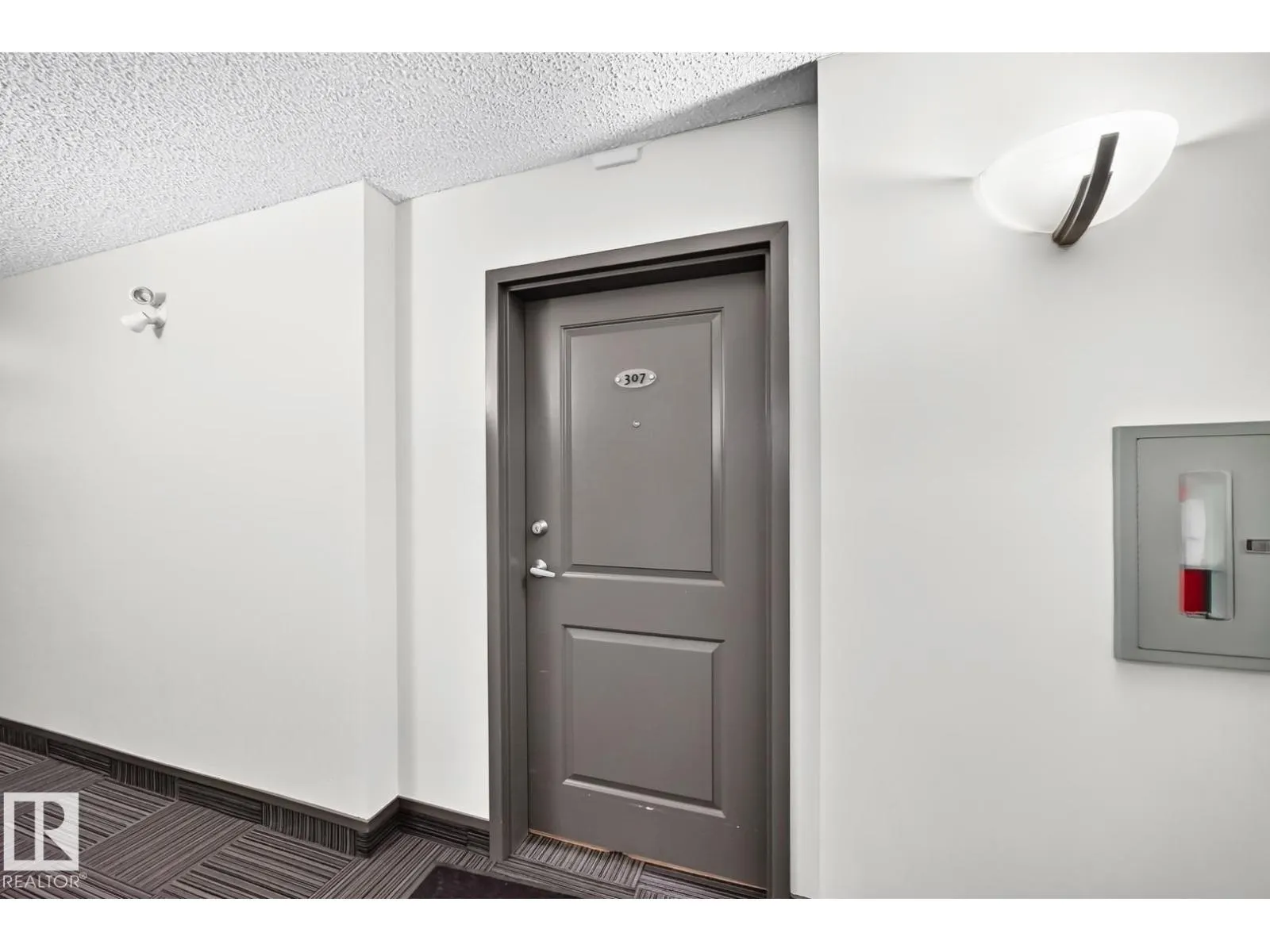 #307 105 AMBLESIDE DR SW