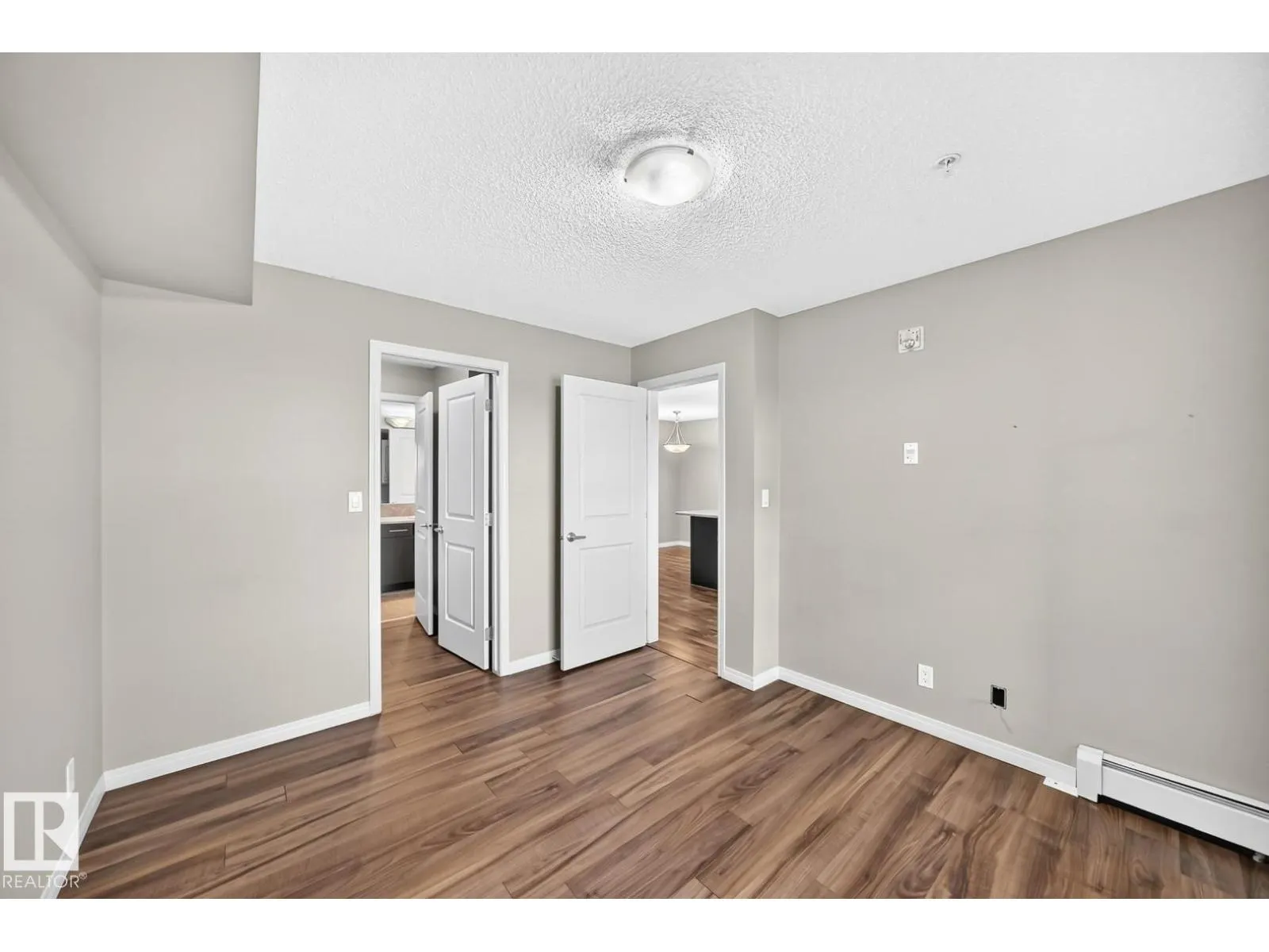 #307 105 AMBLESIDE DR SW