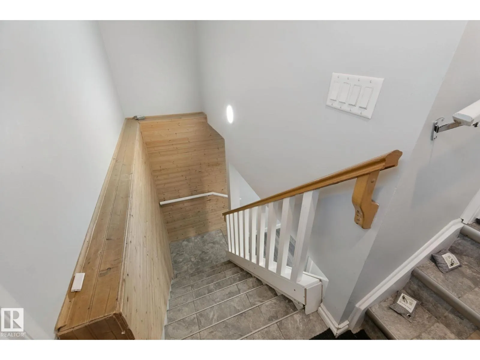 7332 149A AV NW