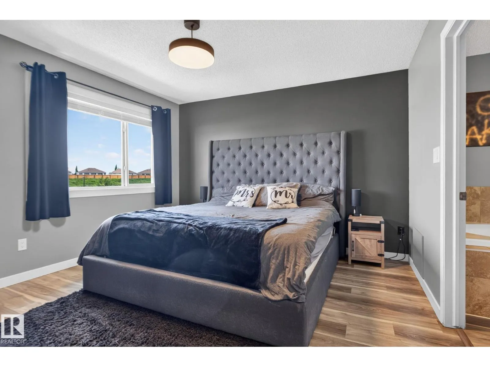 385 SIMMONDS WY