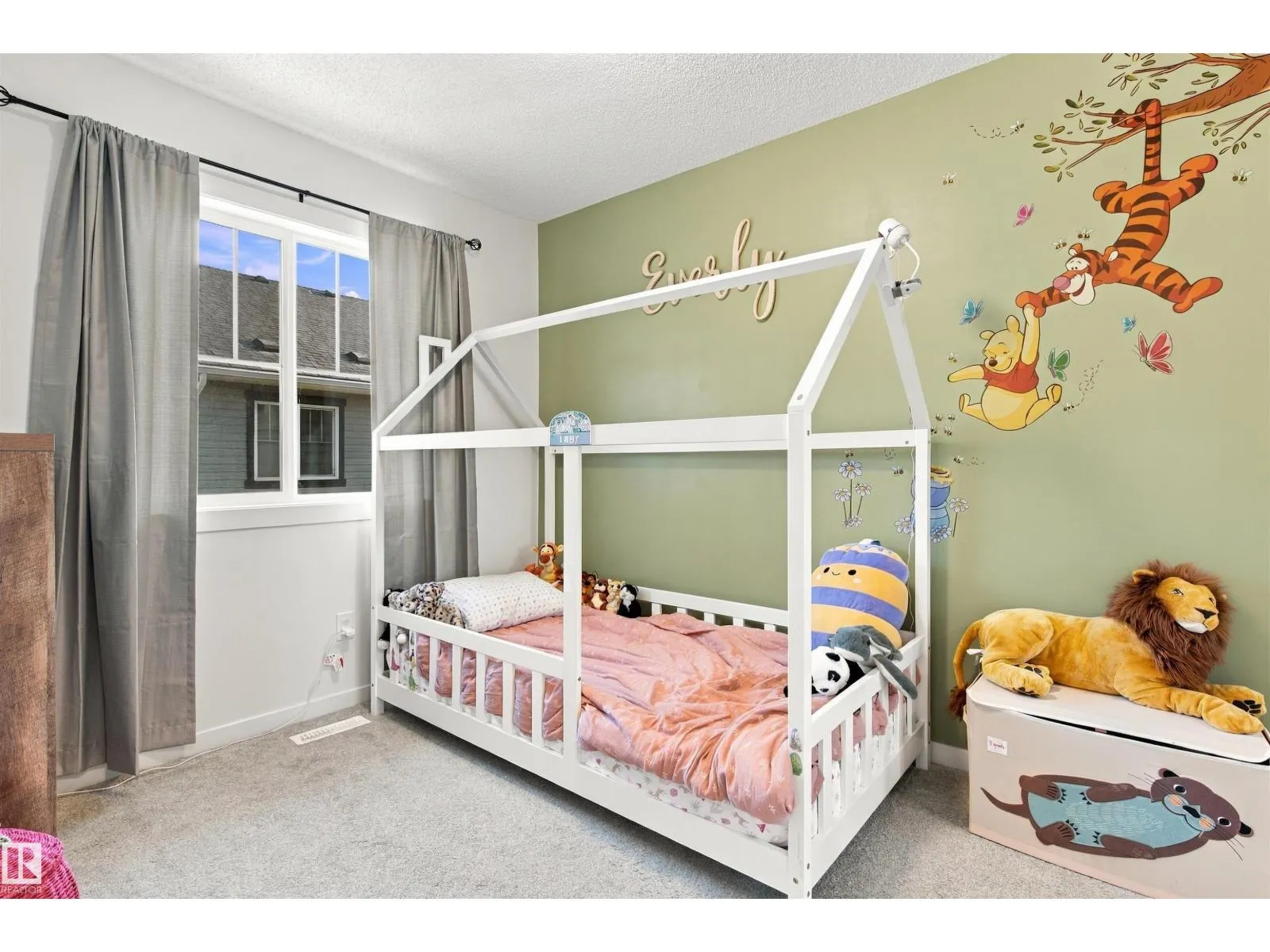#61 50 MCLAUGHLIN DR