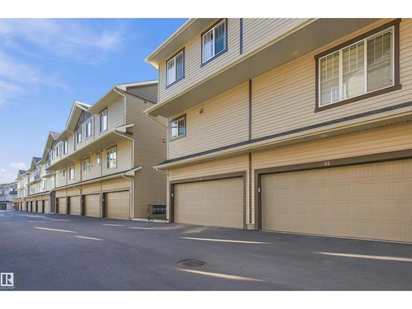 #61 50 MCLAUGHLIN DR
