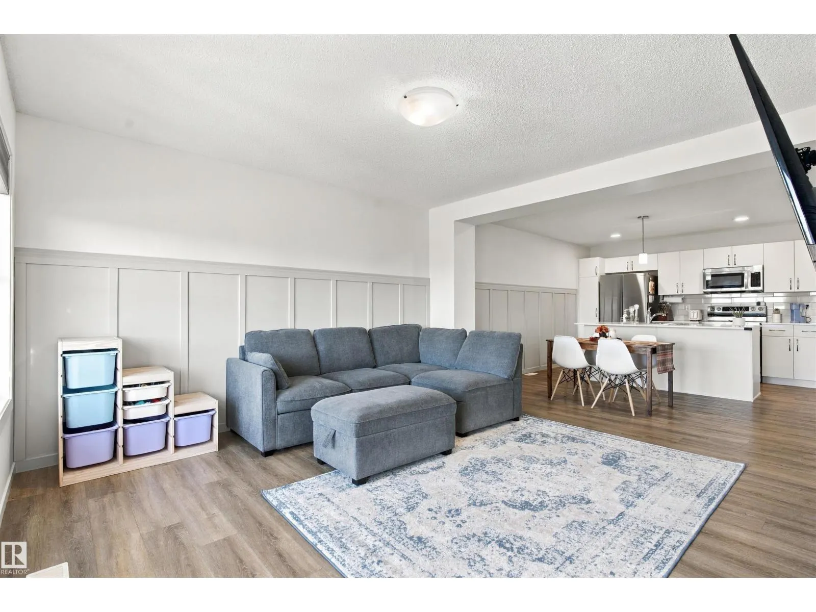 #61 50 MCLAUGHLIN DR