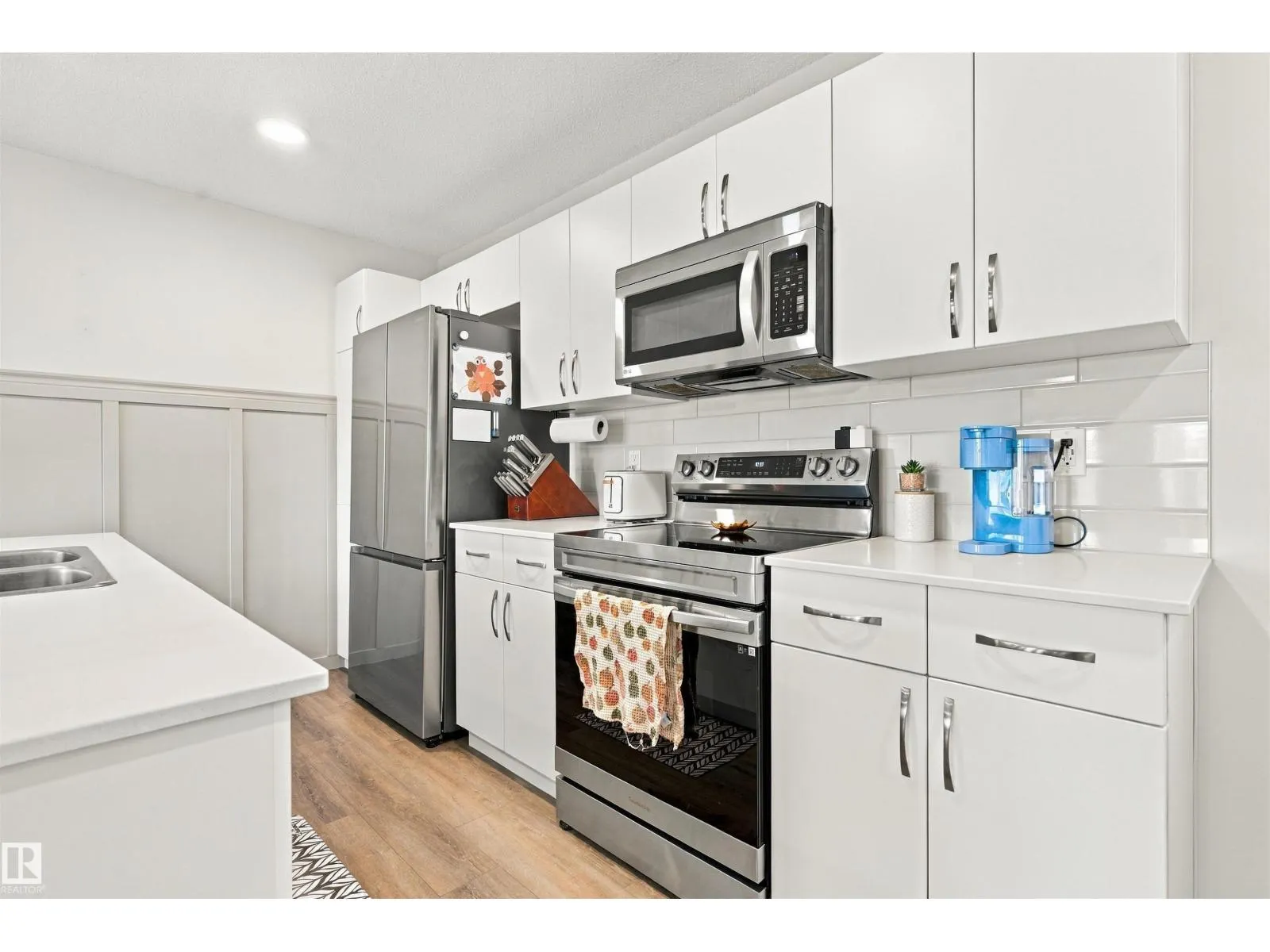 #61 50 MCLAUGHLIN DR