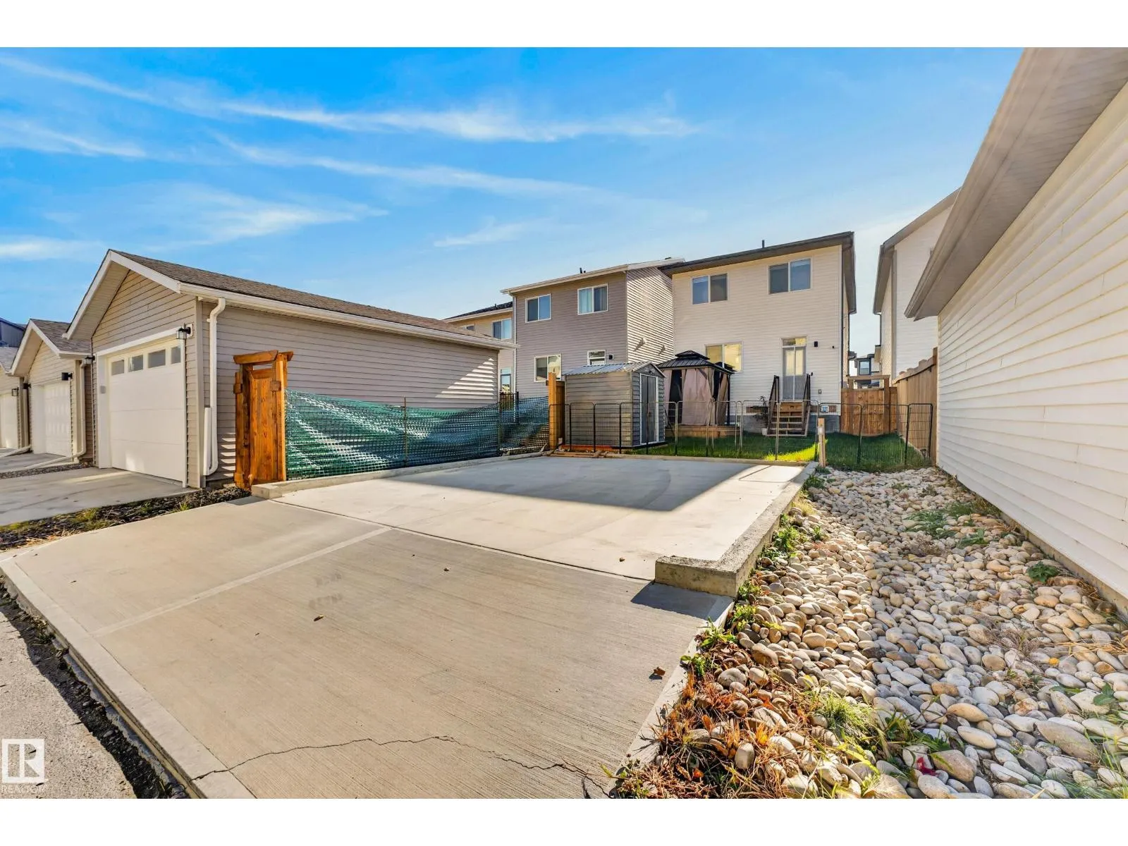 3983 Wren Loop NW
