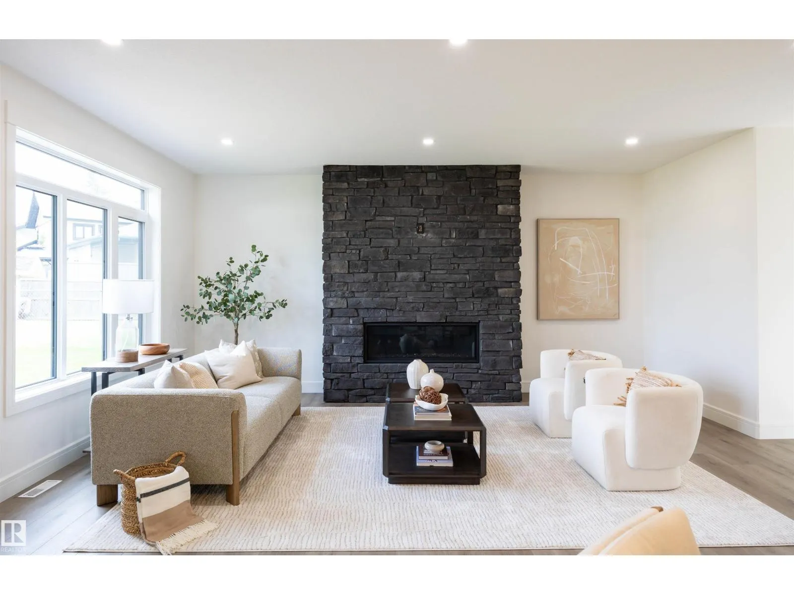 150 Bela DR