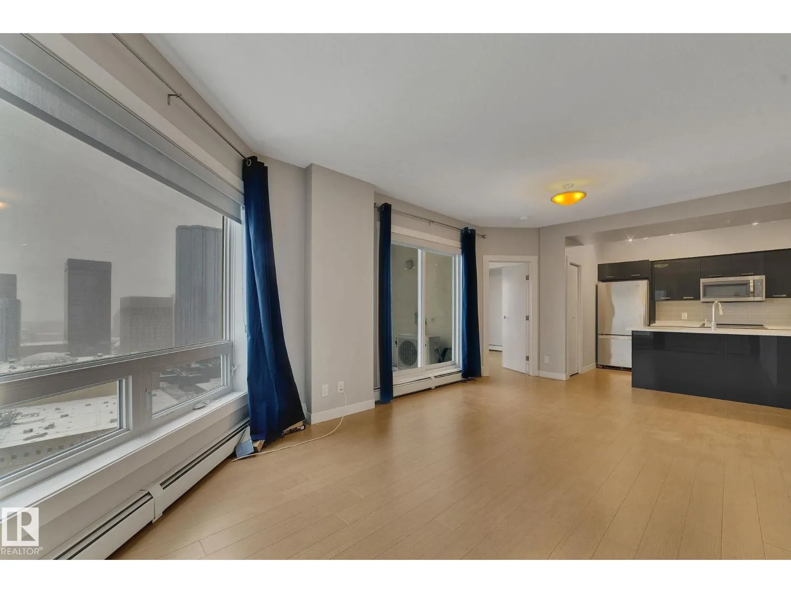 #2107 10410 102 AV NW