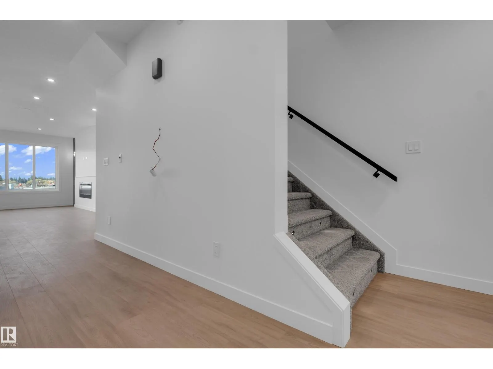 3 Grayson GR