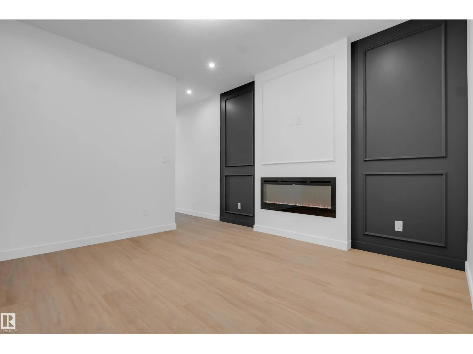 3 Grayson GR