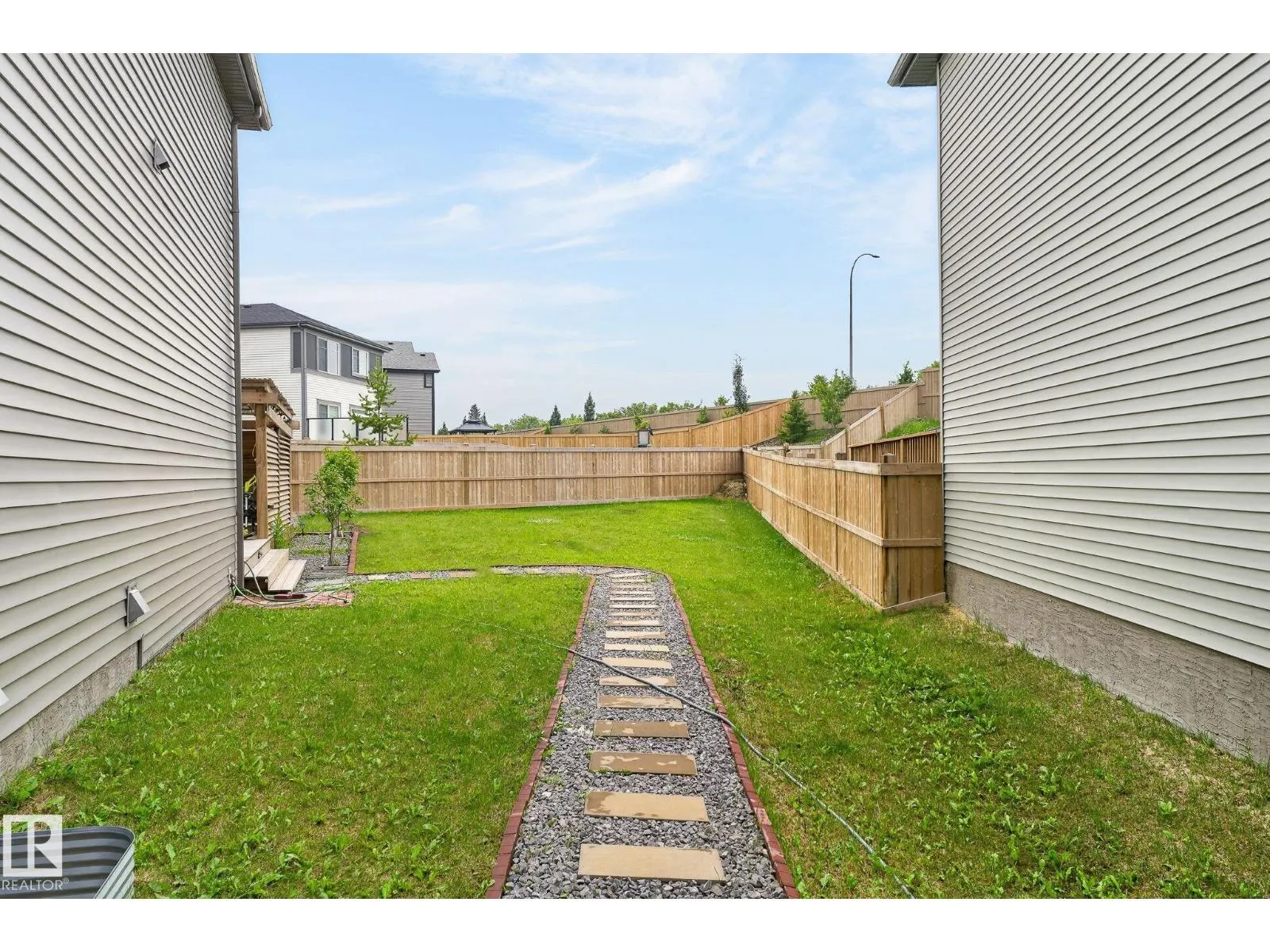 23027 96 AV NW