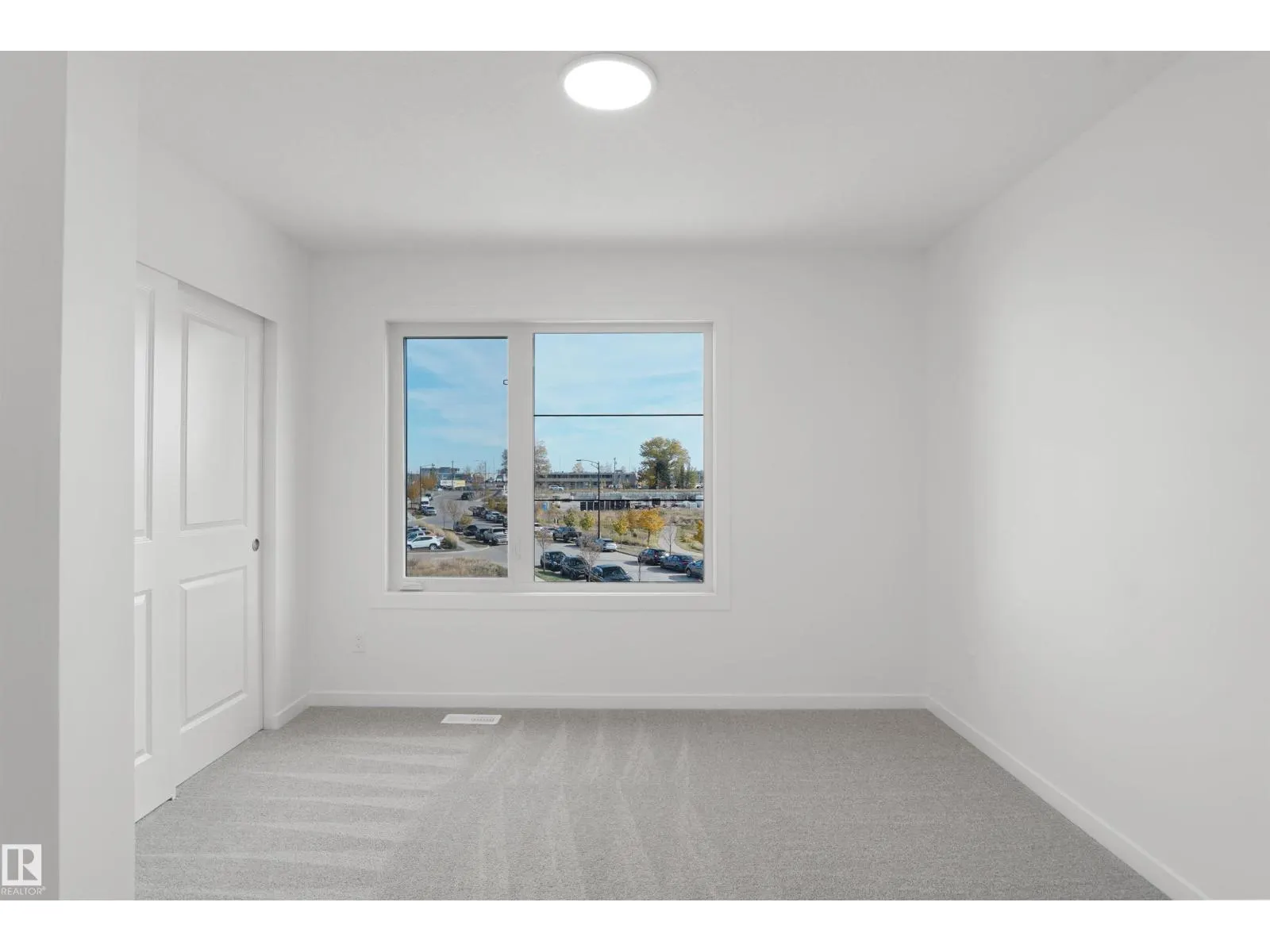 #62 4825 120 ST NW