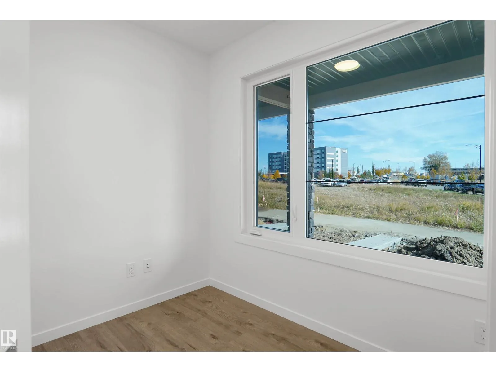 #62 4825 120 ST NW