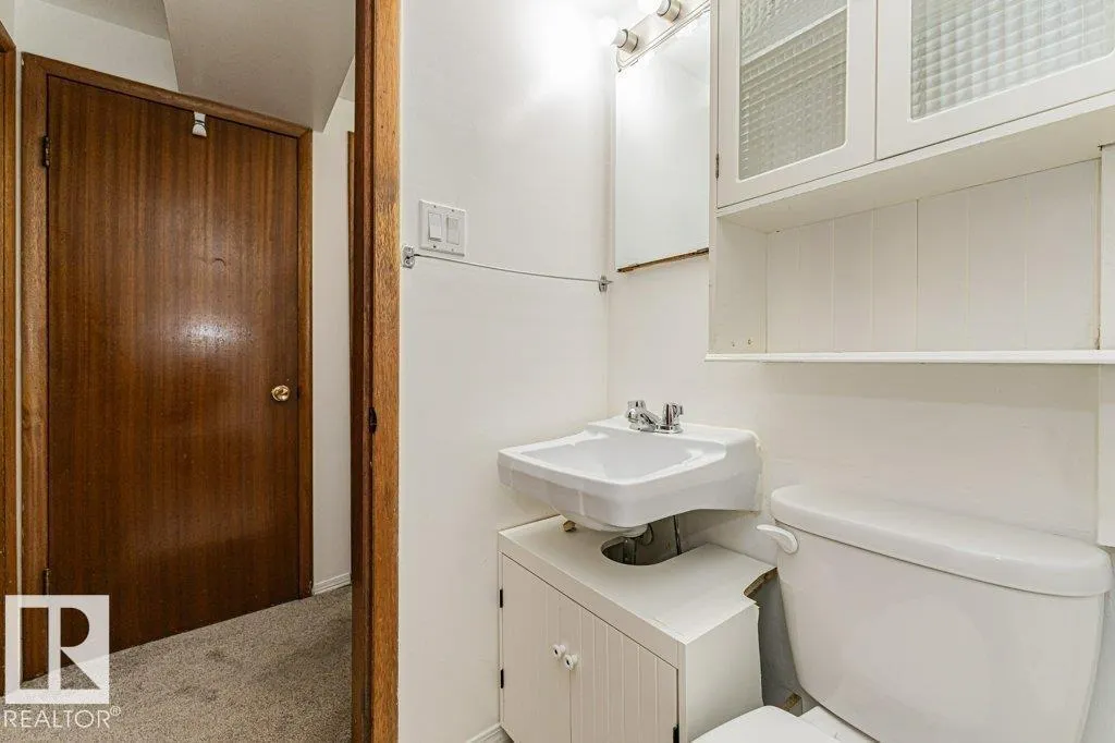 10509 77 ST NW