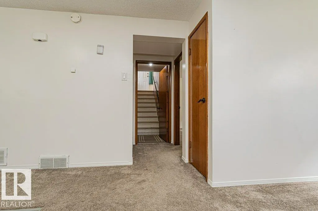 10509 77 ST NW