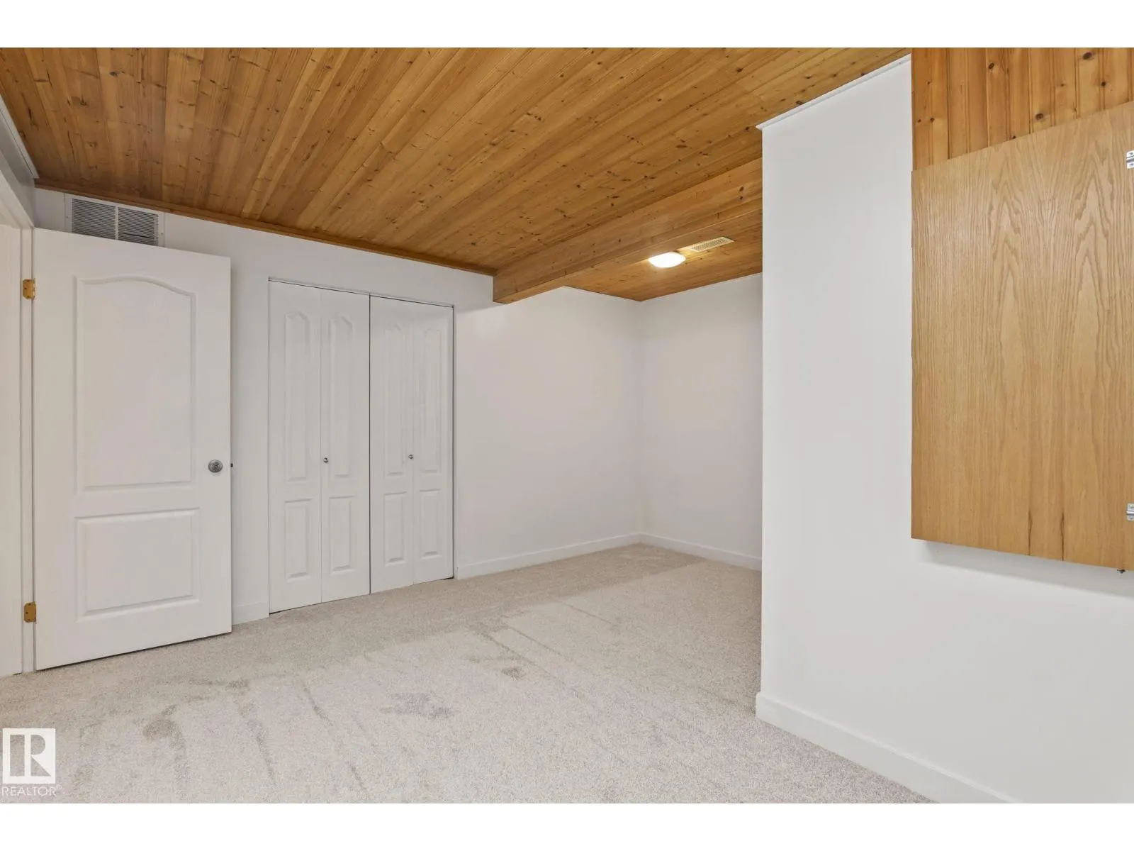 11727 13 AV NW