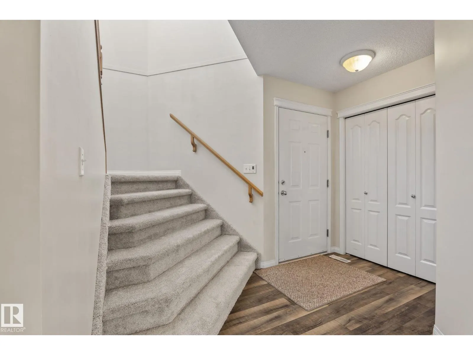 11727 13 AV NW