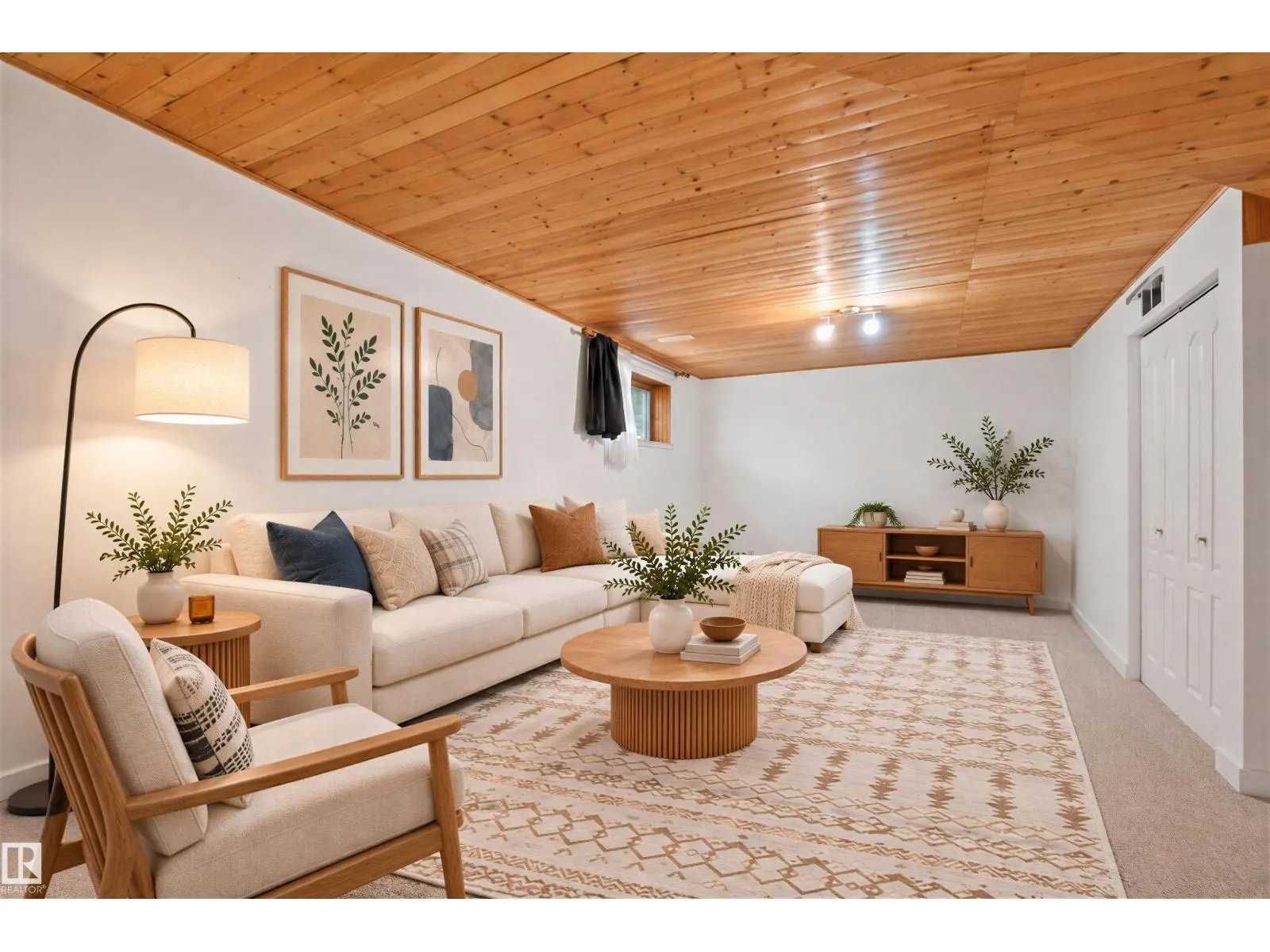 11727 13 AV NW