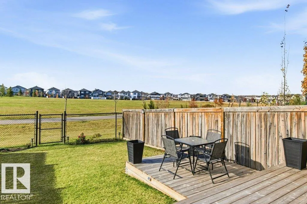 18 Currant CR