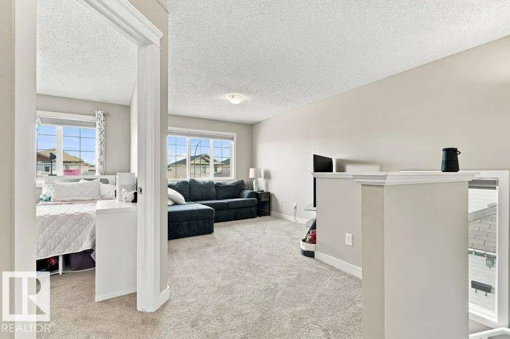 18 Currant CR