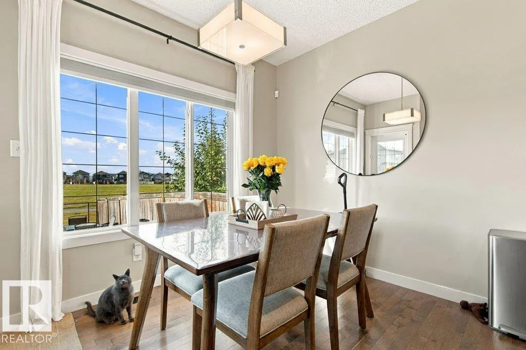 18 Currant CR