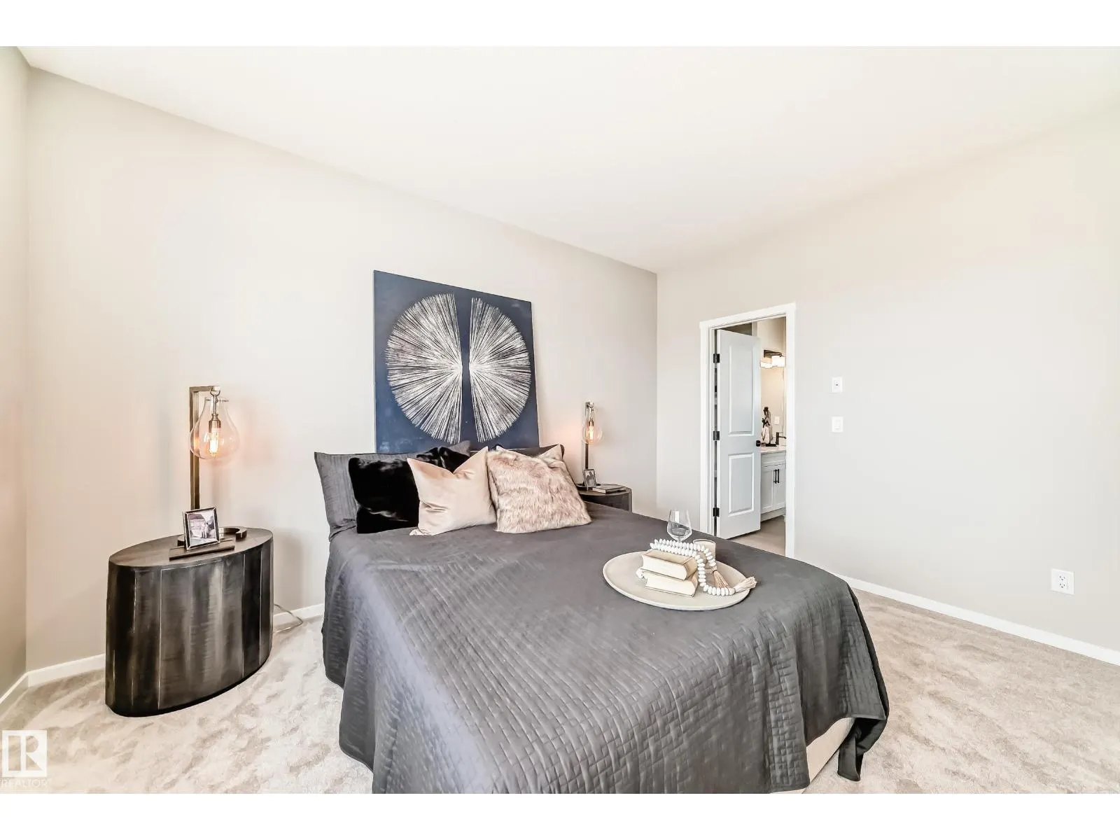 1603 206 ST NW