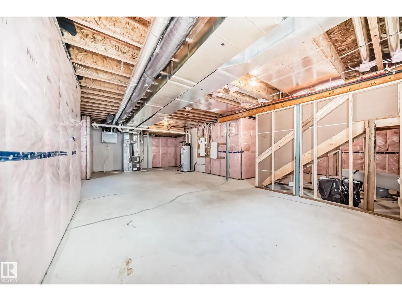 1603 206 ST NW