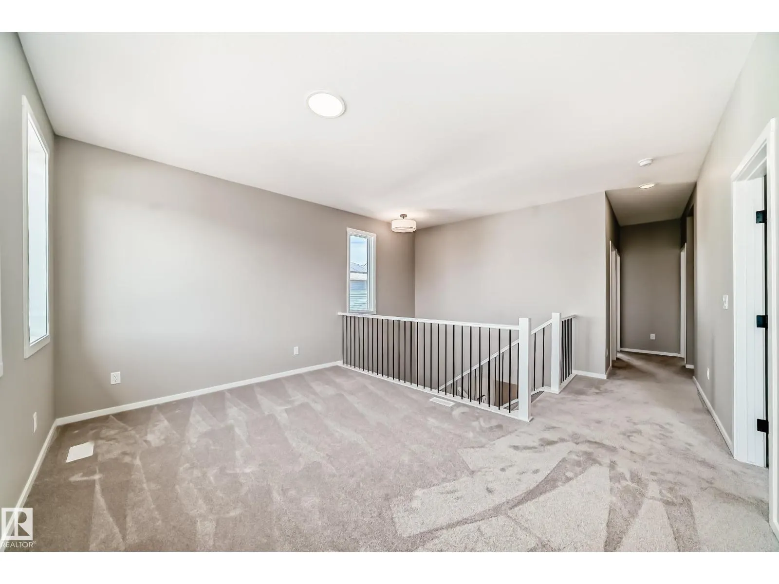 1603 206 ST NW