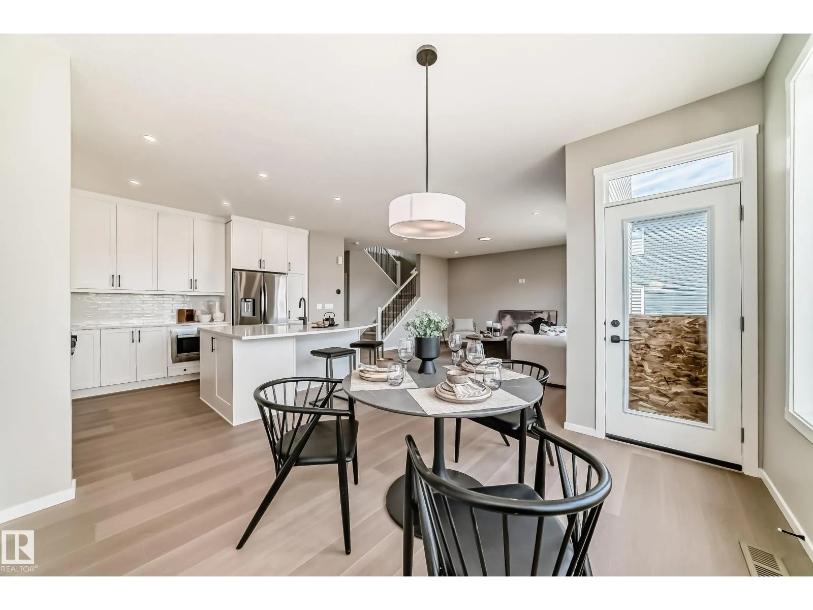 1603 206 ST NW