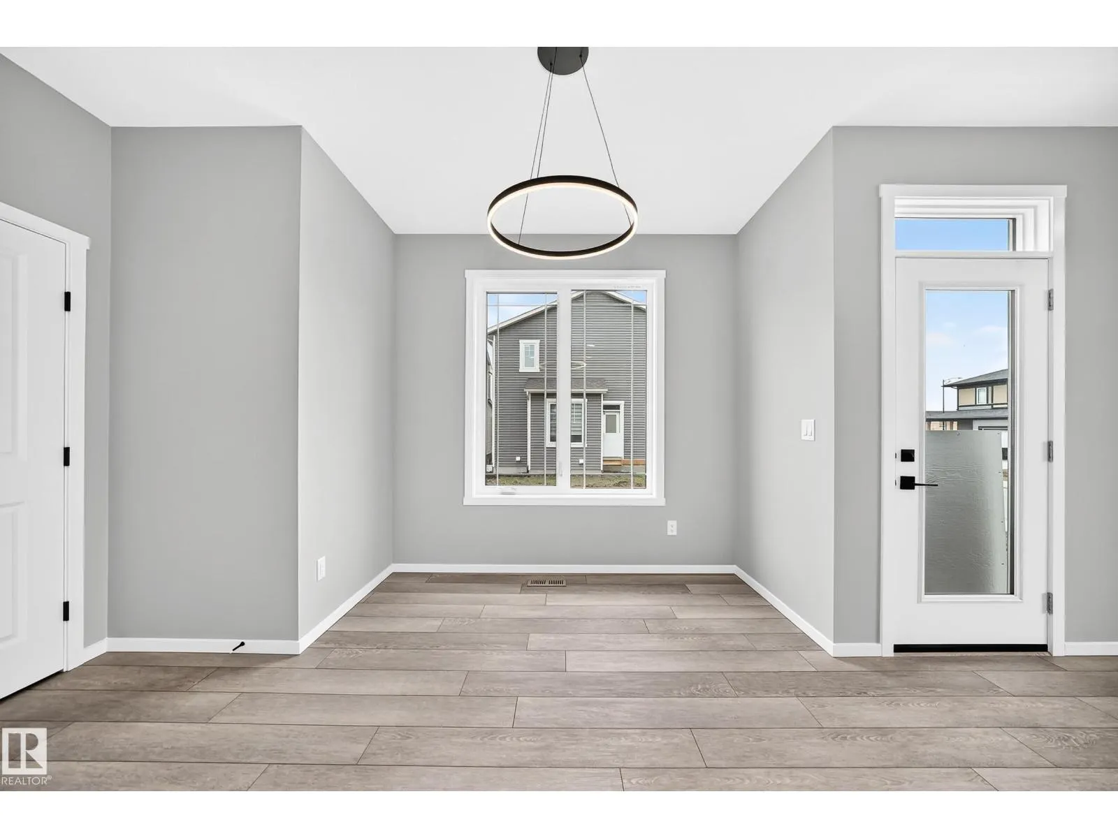 20512 15 AV NW