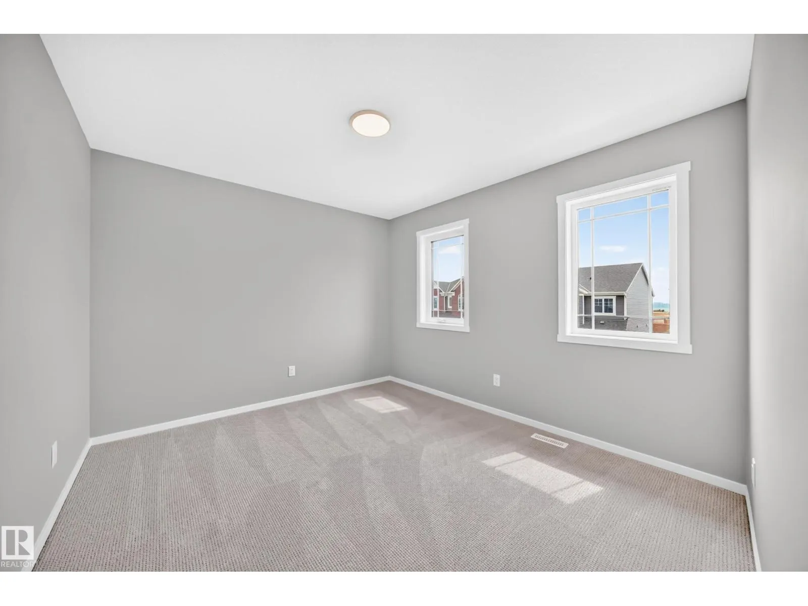20512 15 AV NW