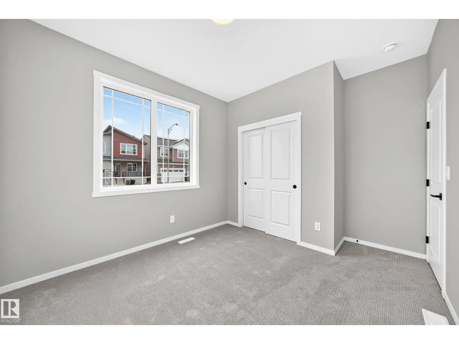 20512 15 AV NW