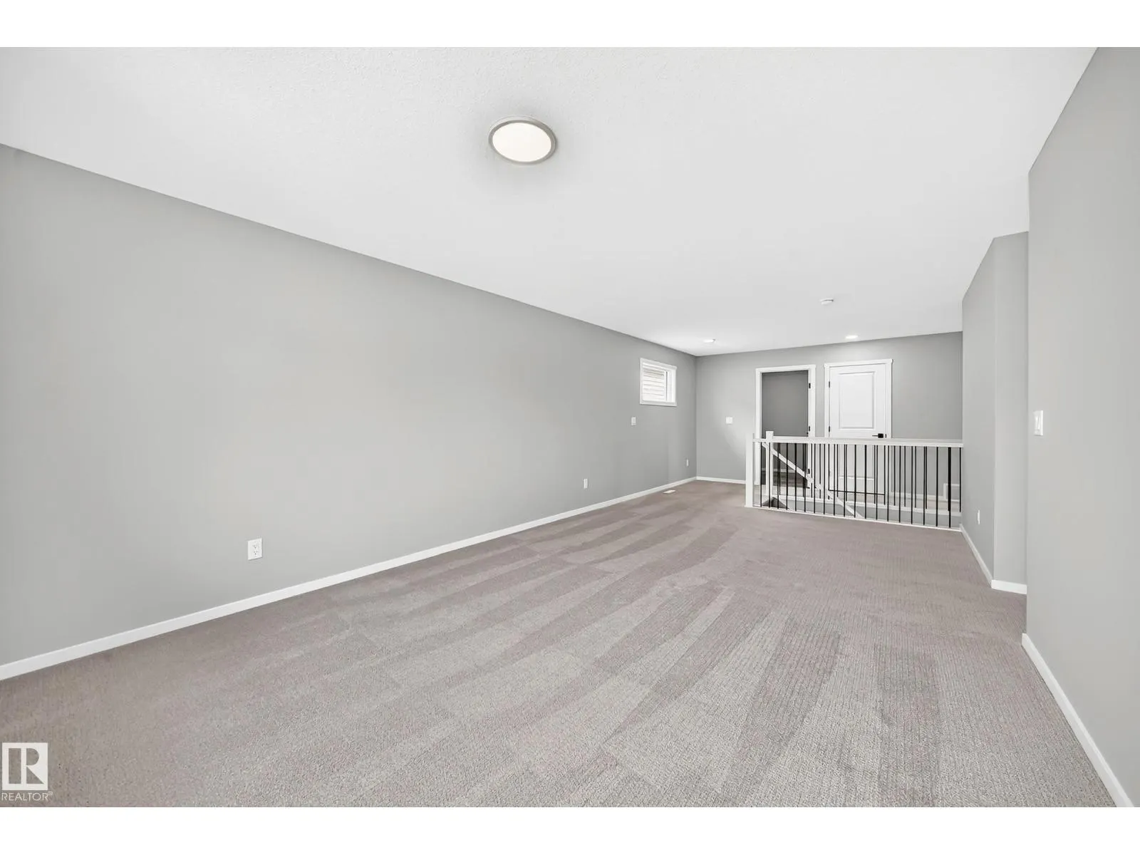 20512 15 AV NW